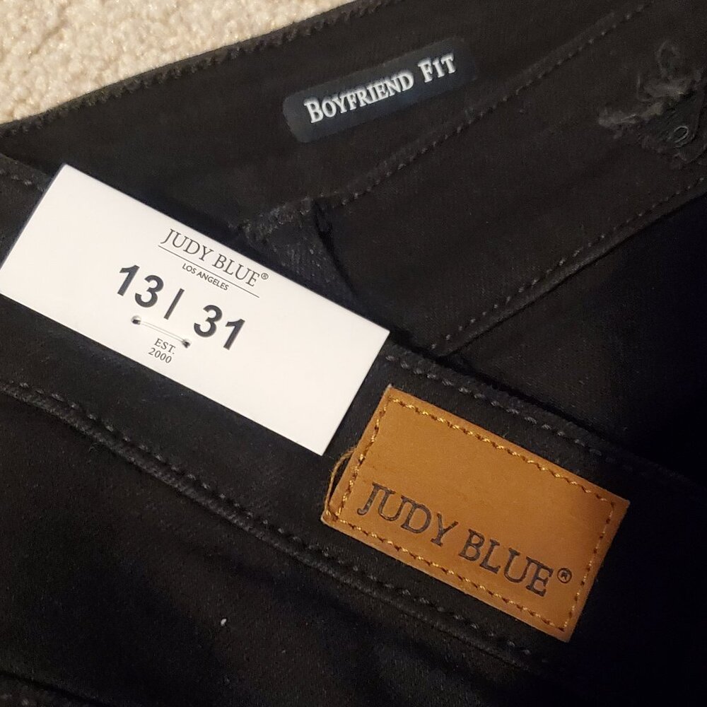 Judy Blue Distressed Boyfriend Fit Jeans